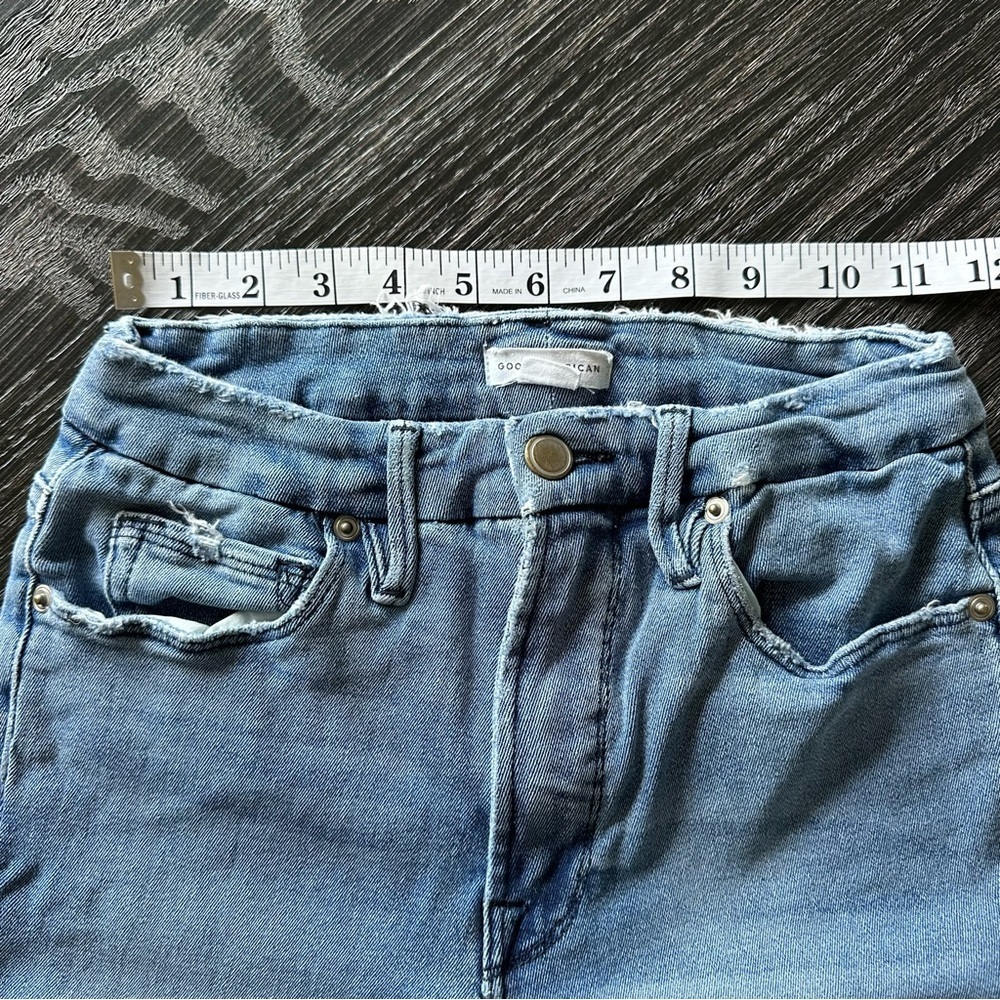 Good American Good Legs Straight High Rise Jeans in Distressed Blue, Size 4/27 - Picture 10 of 16